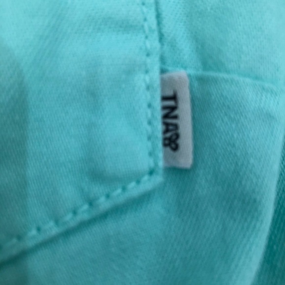 TNA Classic fit button down mint green - Picture 4 of 6